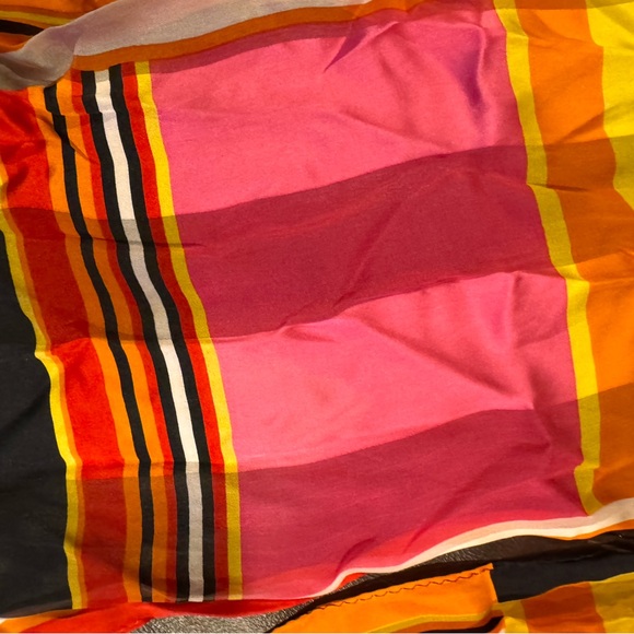 Oscar de La Renta Vintage Silk Scarf - Picture 5 of 5